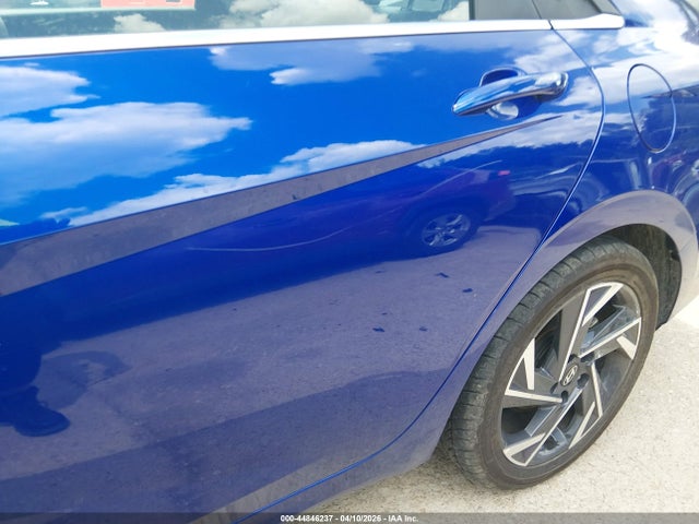 HYUNDAI ELANTRA LIMITED - 6