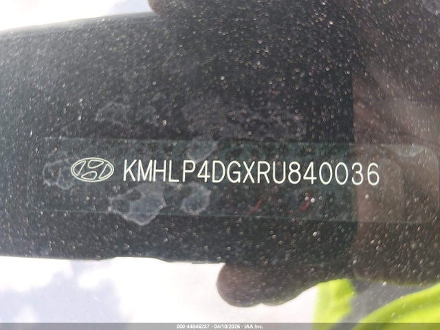 HYUNDAI ELANTRA LIMITED - 9