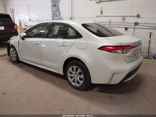 2021 Toyota COROLLA LE photo 3