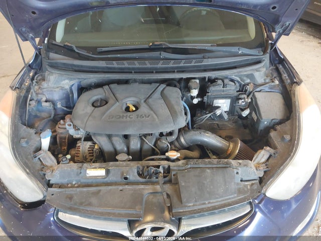 HYUNDAI ELANTRA GLS - 10