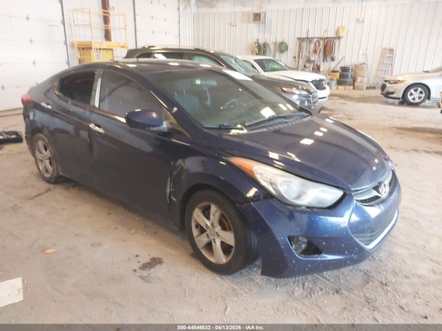 HYUNDAI ELANTRA GLS - 1