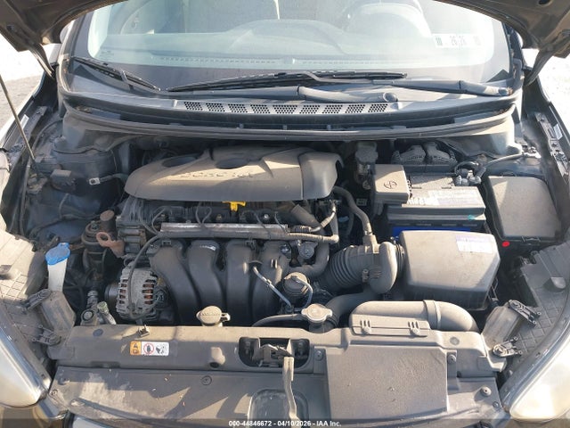 HYUNDAI ELANTRA GLS - 10