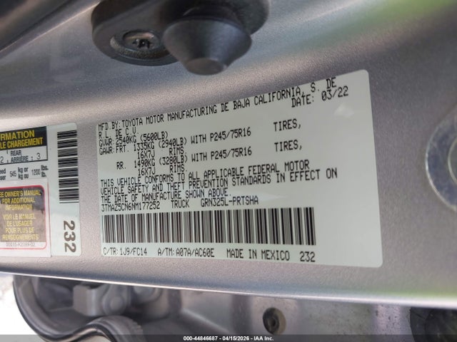 2022 TOYOTA TACOMA SR5 V6 9