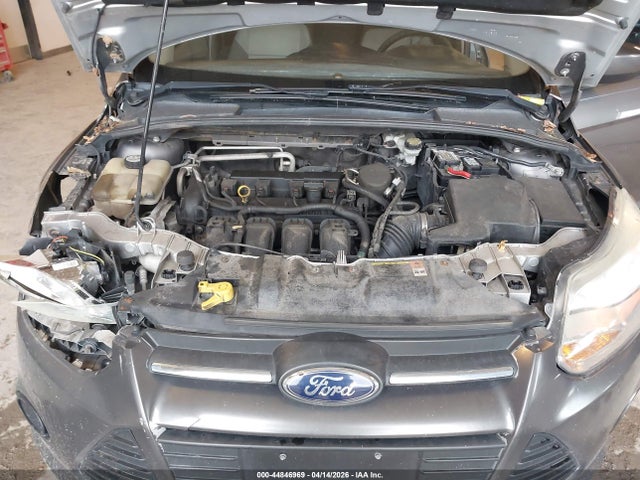 FORD FOCUS SE - 10