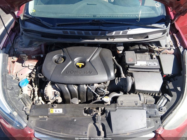 HYUNDAI ELANTRA - 10