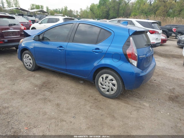 TOYOTA PRIUS C - 3