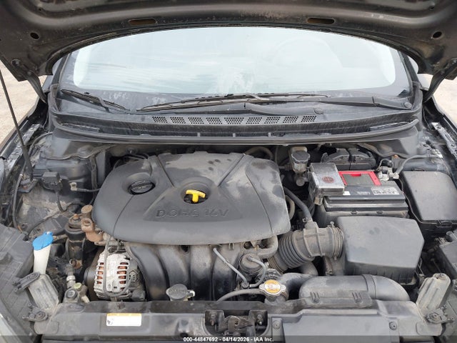 HYUNDAI ELANTRA GLS - 10