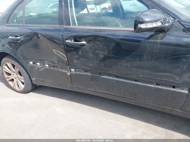 MERCEDES-BENZ E-CLASS - 6