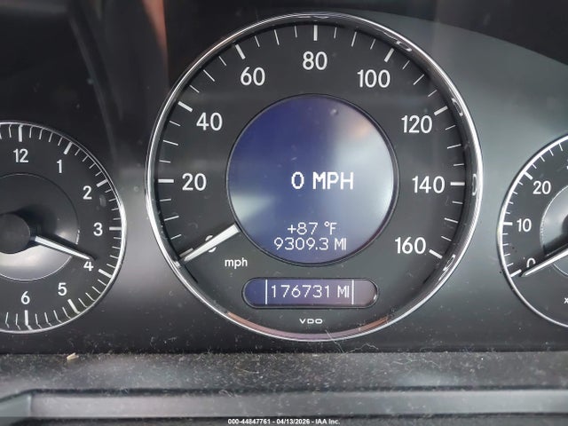 MERCEDES-BENZ E-CLASS - 7