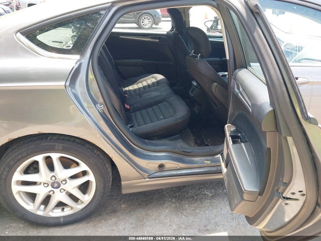 FORD FUSION SE - 8