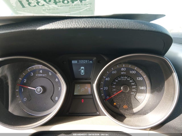 HYUNDAI ELANTRA GT - 7