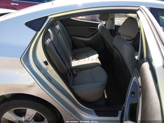 HYUNDAI ELANTRA GLS - 8