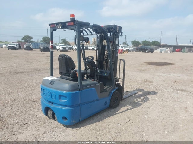 2023 BYD ELECTRIC FORKLIFT 4