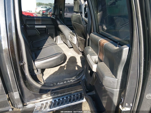 FORD F-150 LARIAT - 8