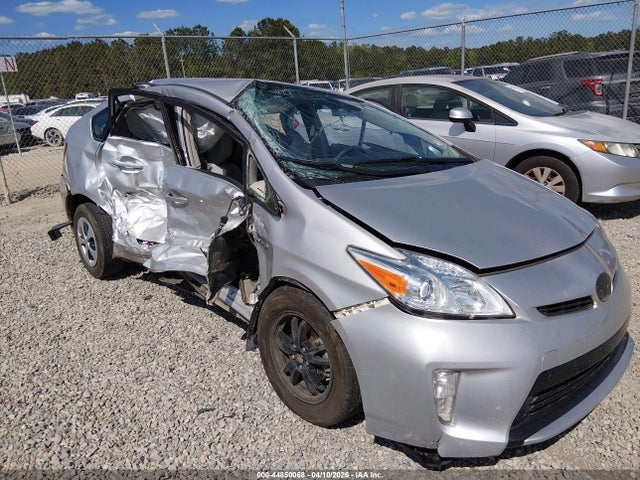 2015 TOYOTA PRIUS THREE