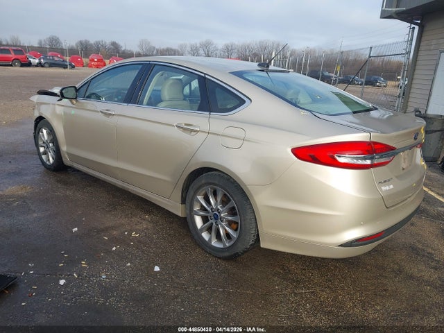 FORD FUSION SE - 3