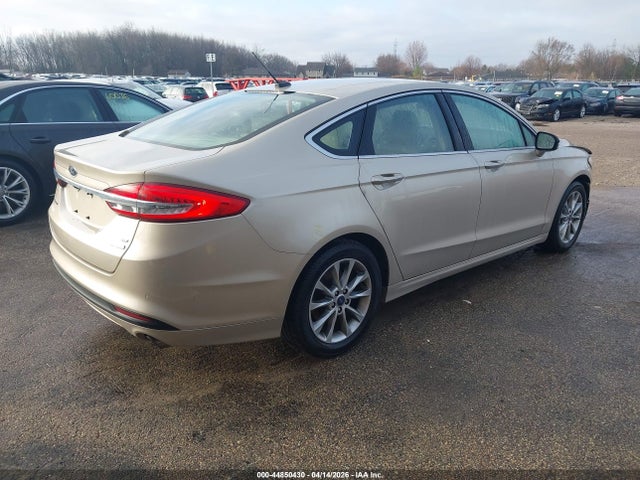 FORD FUSION SE - 4