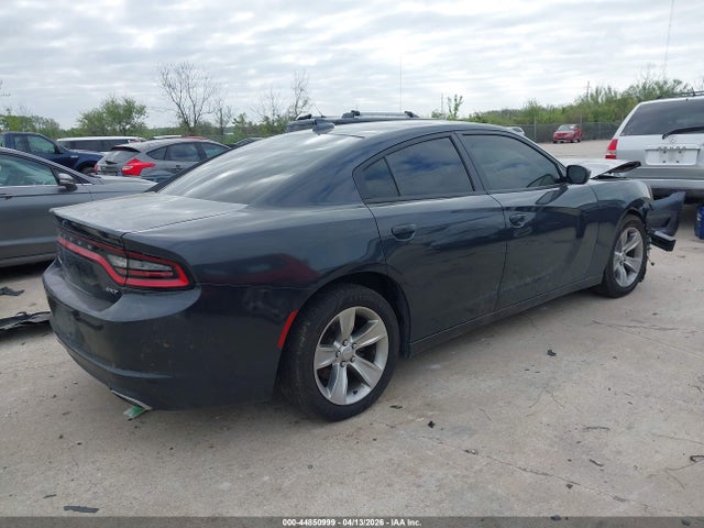 DODGE CHARGER SXT RWD - 4