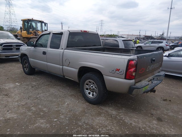 CHEVROLET SILVERADO 1500 CLASSIC LS - 3