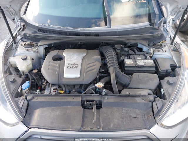 HYUNDAI VELOSTER TURBO - 10