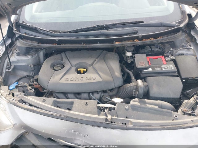 HYUNDAI ELANTRA GT - 10