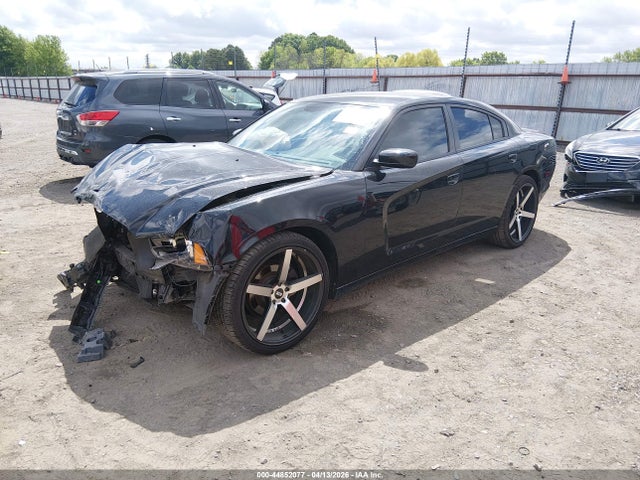 DODGE CHARGER SE - 2