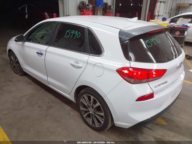 HYUNDAI ELANTRA GT - 3