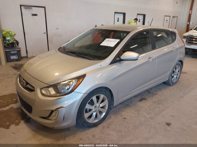 HYUNDAI ACCENT SE - 2