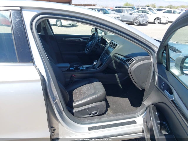 FORD FUSION SE - 5