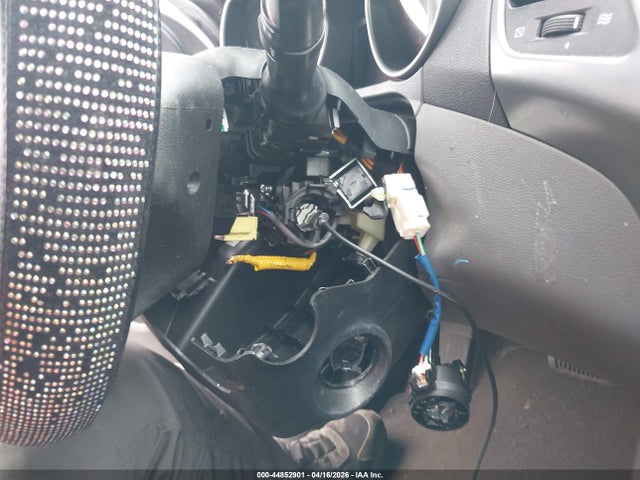 HYUNDAI ELANTRA SE - 6