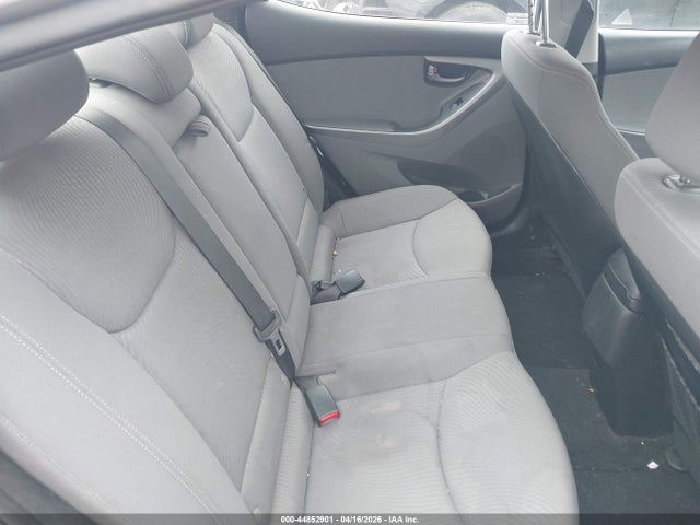 HYUNDAI ELANTRA SE - 8