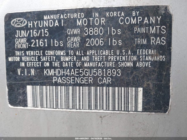 HYUNDAI ELANTRA SE - 9