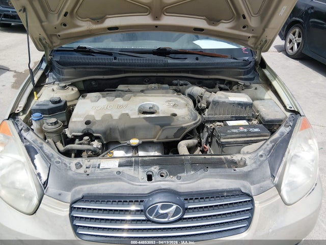 HYUNDAI ACCENT GLS - 10