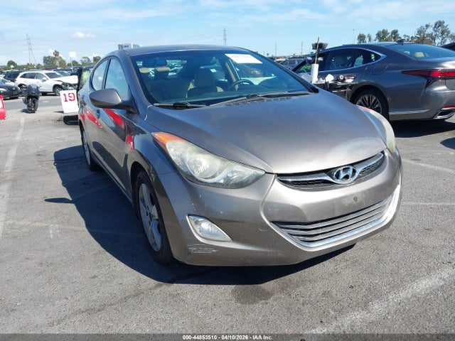 HYUNDAI ELANTRA GLS - 1