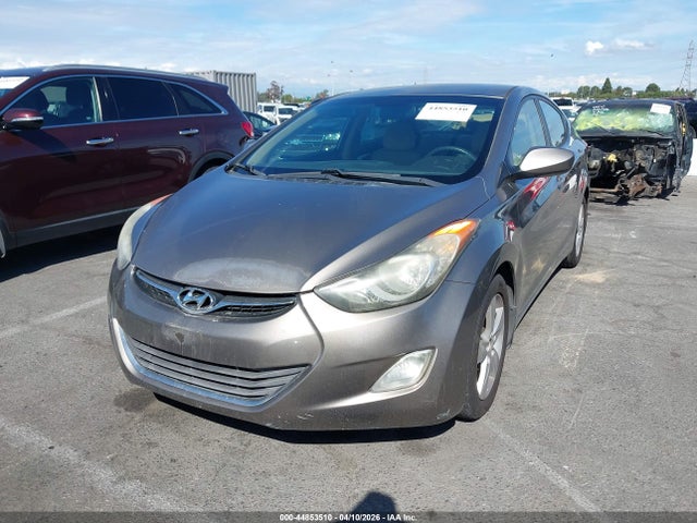 HYUNDAI ELANTRA GLS - 2