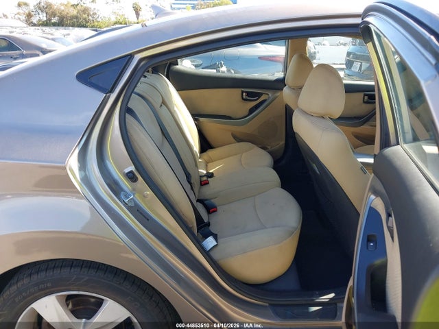 HYUNDAI ELANTRA GLS - 8