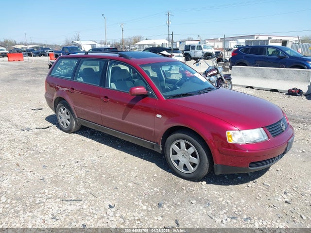 2001 Volkswagen PASSAT GLS photo 1