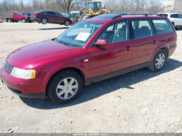2001 Volkswagen PASSAT GLS photo 2