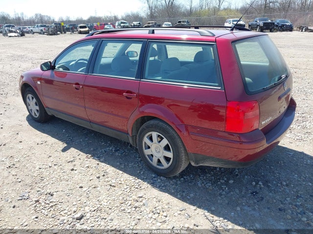 2001 Volkswagen PASSAT GLS photo 3