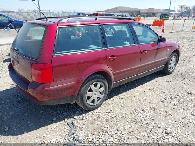 2001 Volkswagen PASSAT GLS photo 4