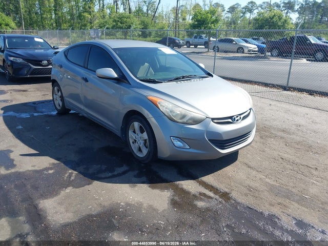 HYUNDAI ELANTRA GLS - 1