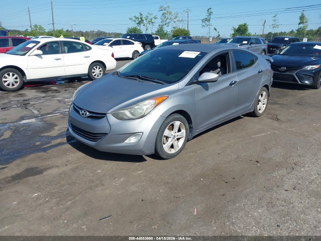 HYUNDAI ELANTRA GLS - 2