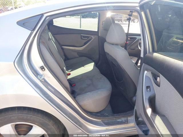 HYUNDAI ELANTRA GLS - 8