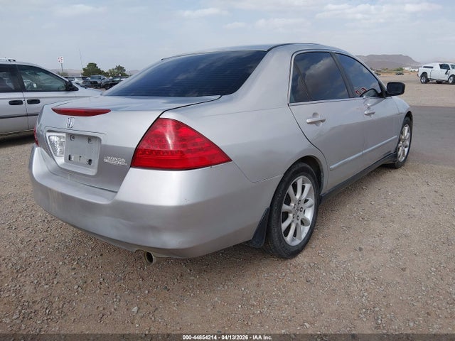 HONDA ACCORD 2.4 LX - 4
