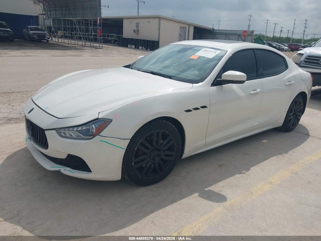 2017 Maserati GHIBLI photo 2