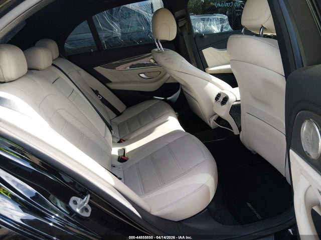 MERCEDES-BENZ E-CLASS - 8