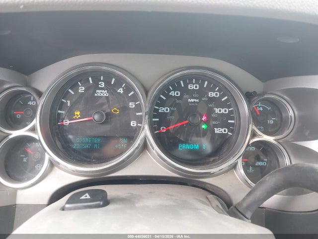 CHEVROLET SILVERADO - 7