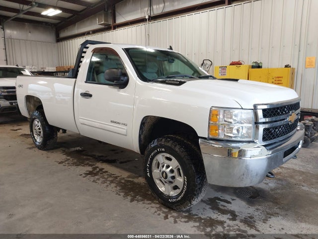 CHEVROLET SILVERADO - 1