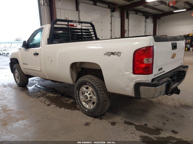 CHEVROLET SILVERADO - 3