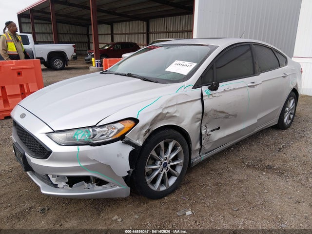 صورة 2 لـ 2017 FORD FUSION HYBRID SE